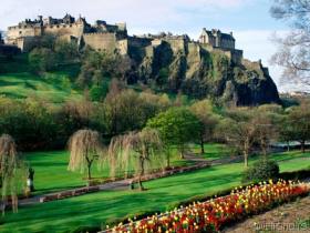 edinburghcastle.jpg